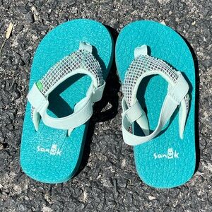 Sanuk toddler sandals